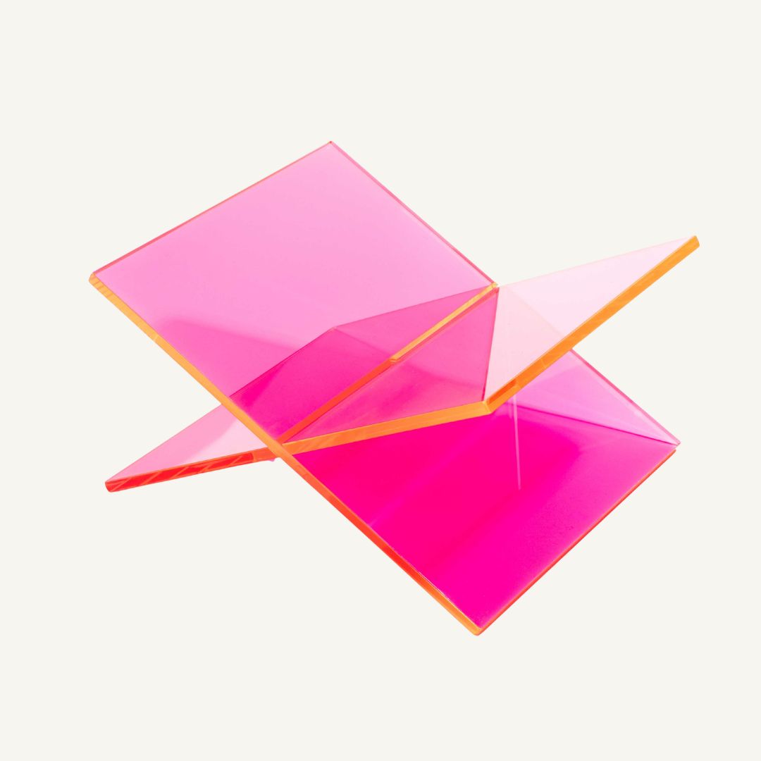 PINKU BOOKSTAND