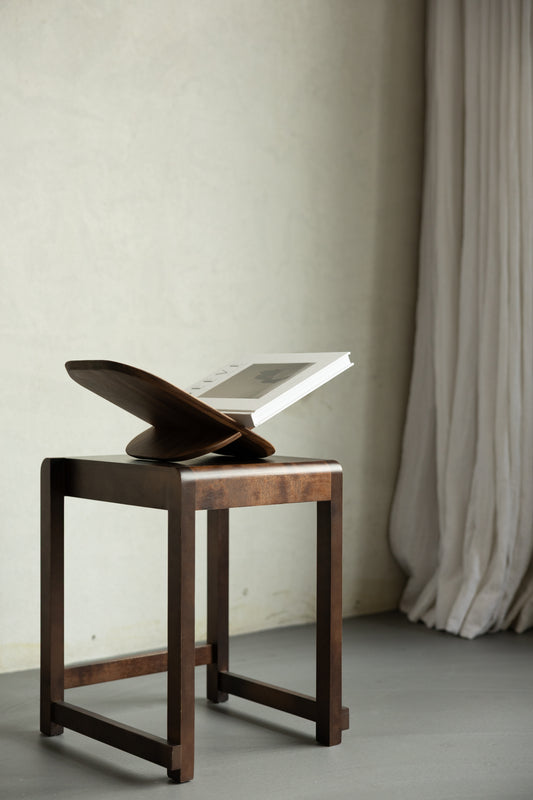 BUTTERFLY BOEKENSTANDAARD  - 100% WALNOTENHOUT