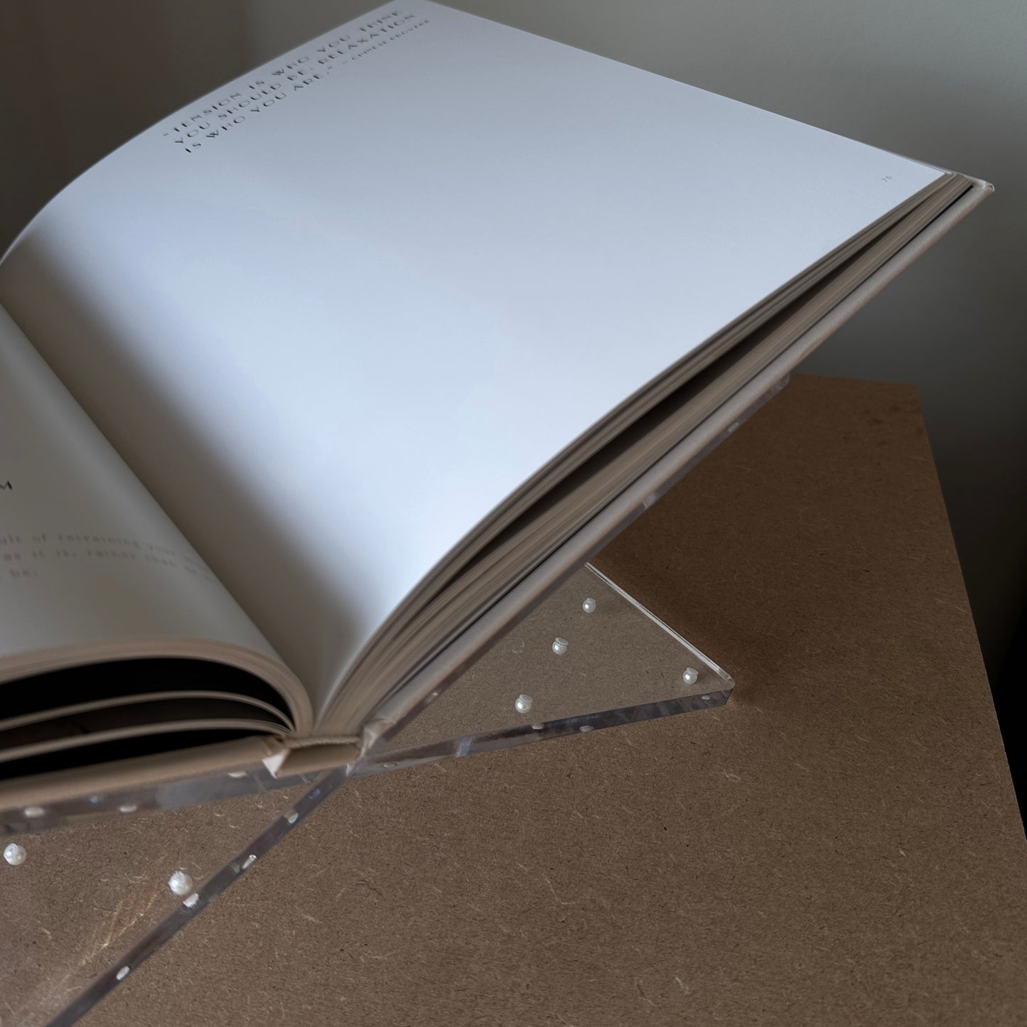 DIY PAREL TOMEI BOEKENSTANDAARD